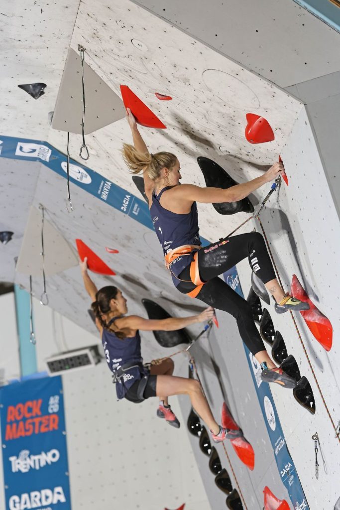 Il serrato testa a testa tra Jessica Pilz e Booke Raboutou @ newspower.it
