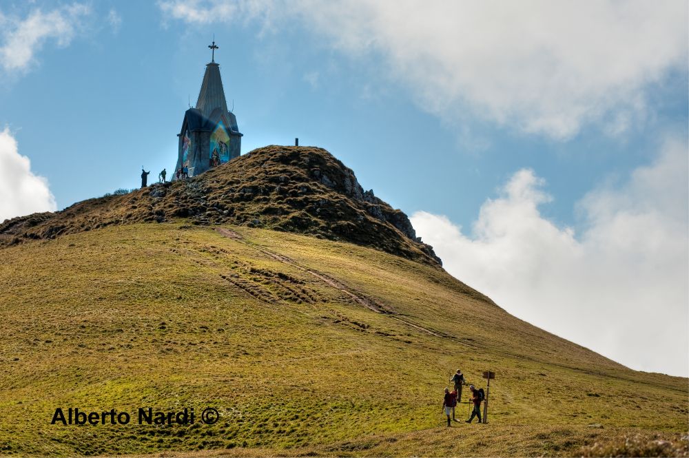 La vetta del Monte Guglielmo. Foto Alberto Nardi