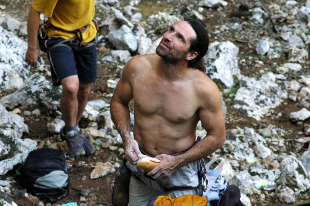 Alex Huber a Kalymnos, foto Stefano Ardito