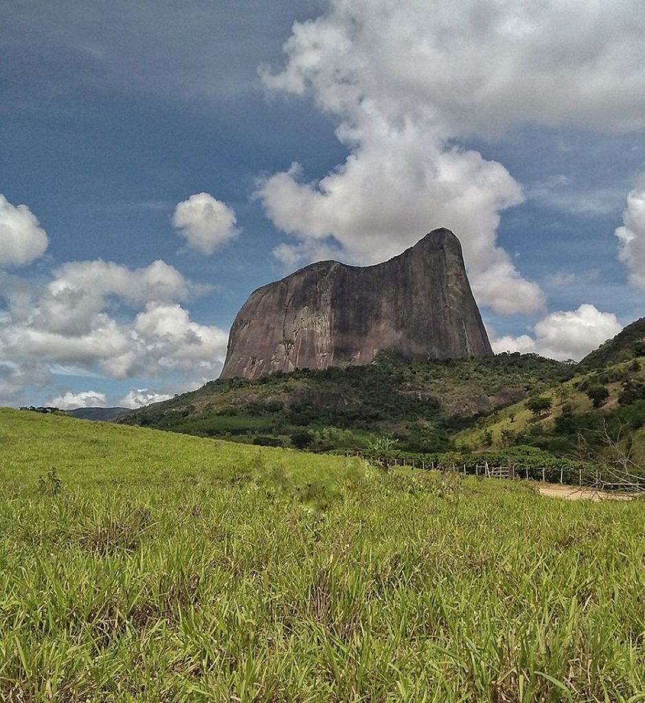La Pedra da Fortaleza @ Wikipedia