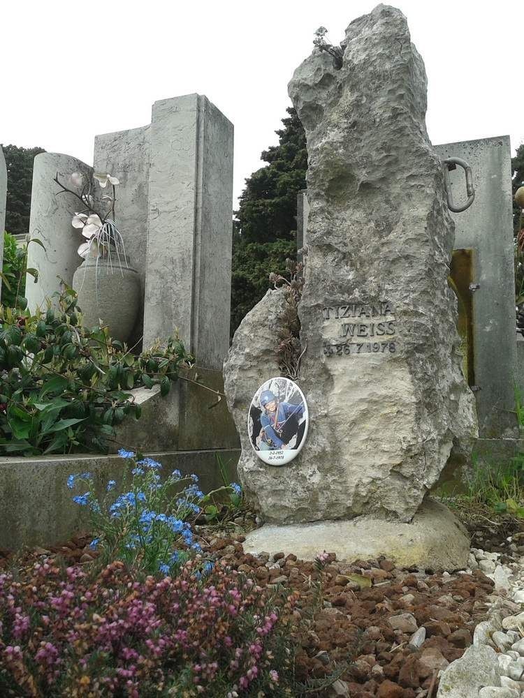 La tomba di Tiziana Weiss a Trieste