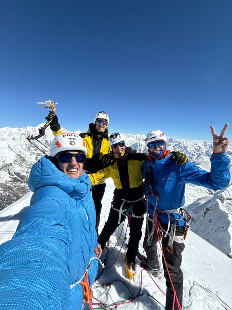François Cazzanelli, Giuseppe Vidoni, Benjamin Zörer e Lucas Waldner in vetta @ La Sportiva