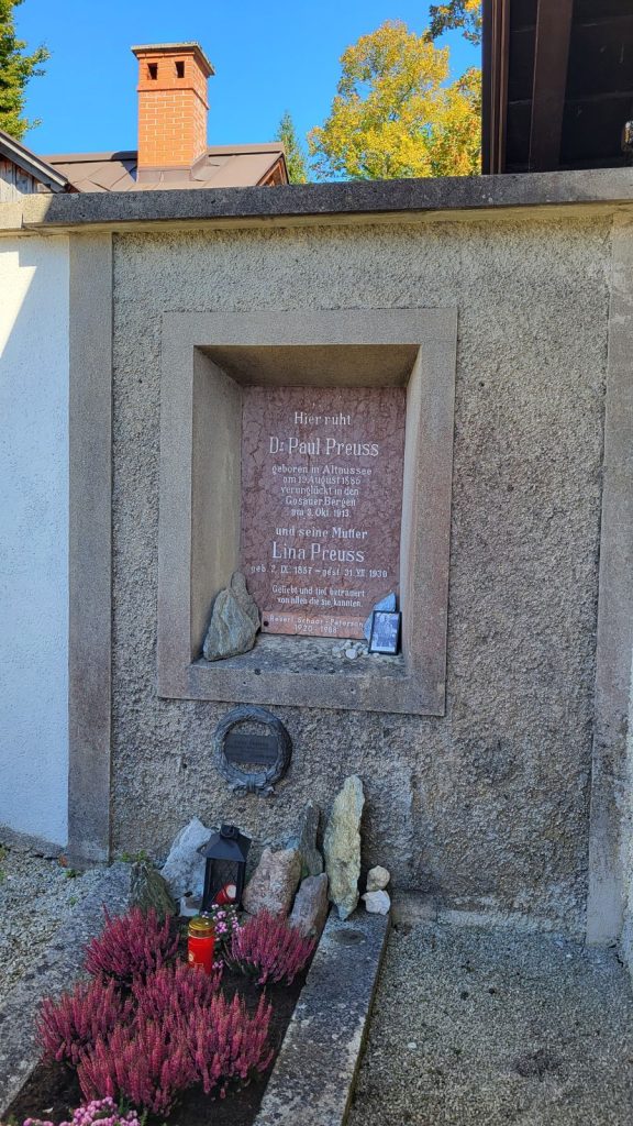 La tomba di Paul Preuss nel cimitero di Altaussee. Foto Monica Malfatti
