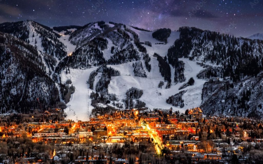 Aspen, la stazione sciistica del Colorado scelta per un corso di aggiornamento dei maestri lombardi @ Adobe Stock