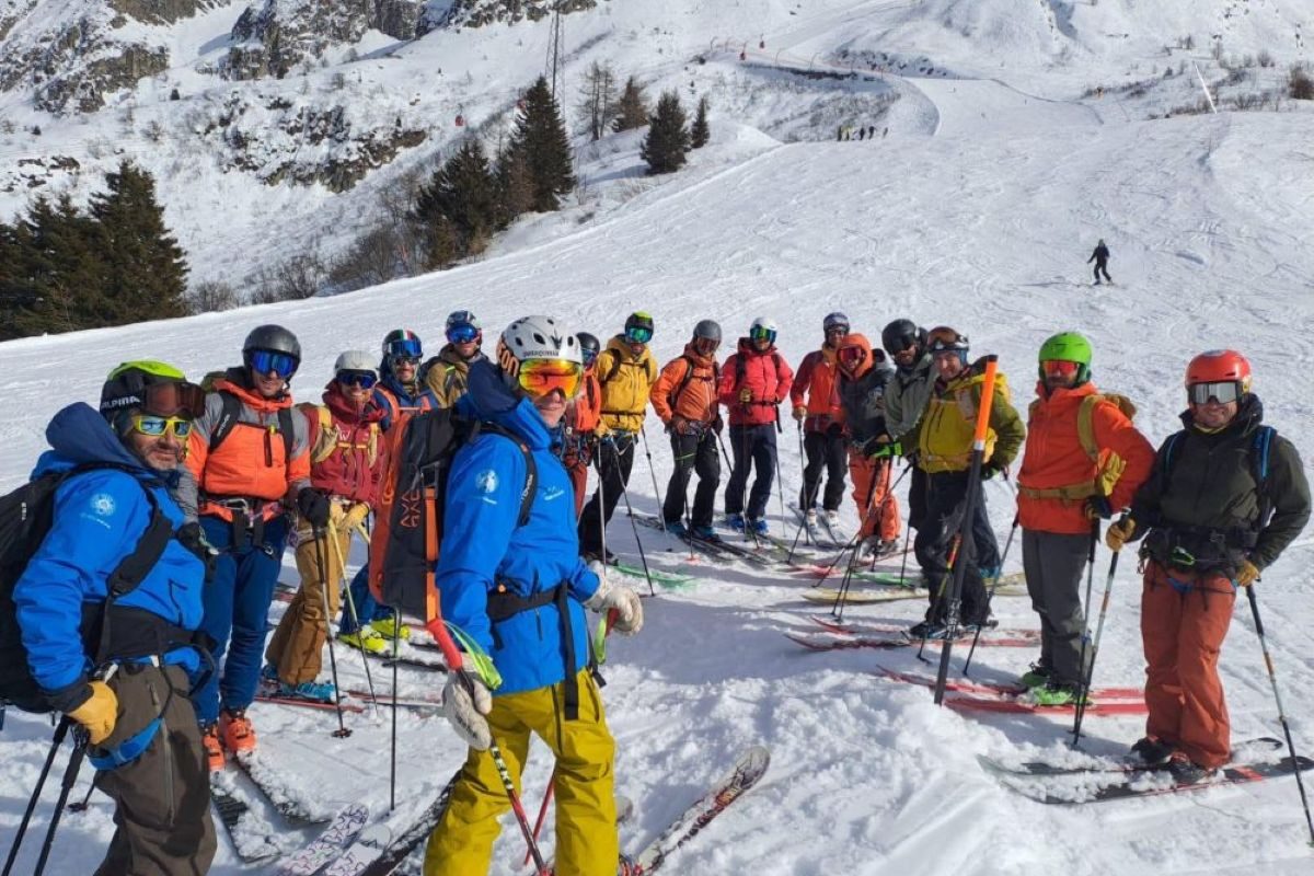 Il gruppo di aspiranti istruttori durante il corso. Foto Cristiano Virgilio-Conagai