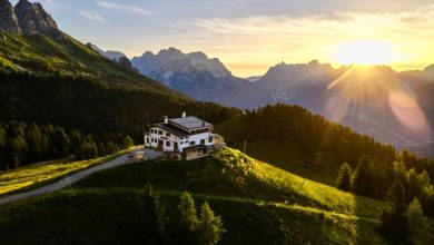 Il rifugio Scarpa, nell'Agordino. Restituisce la caparra in caso di disdetta comunicata con 10 giorni di anticipo. FB Rifugio Scarpa-Agner