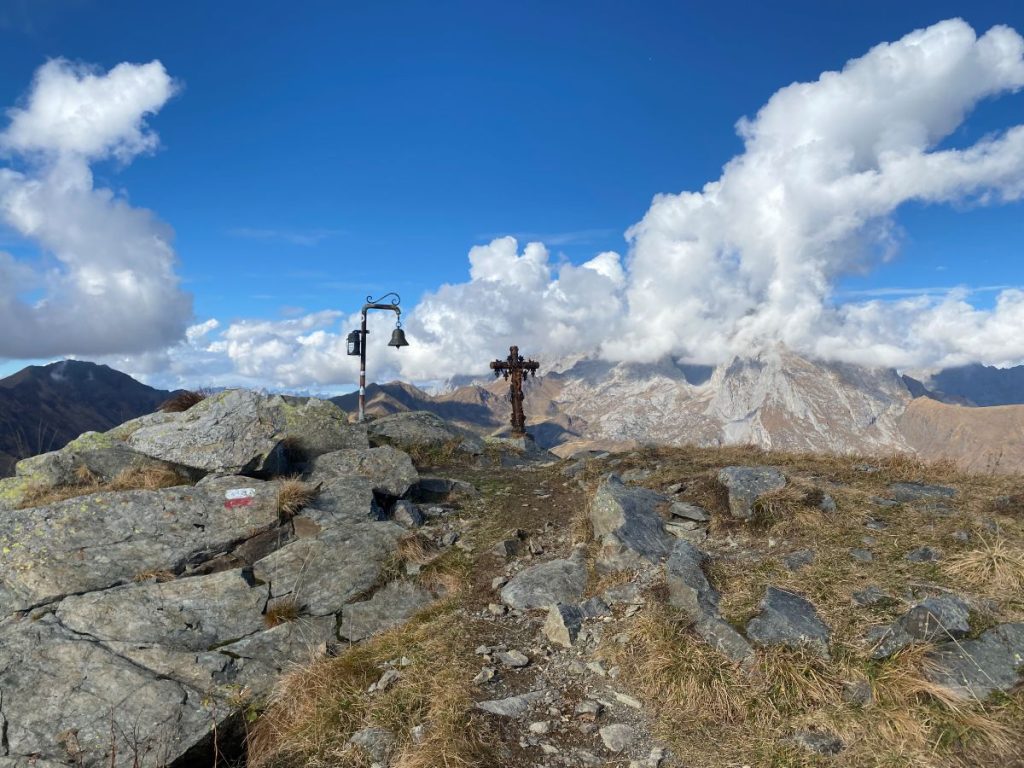 Sulla cima del Monte Terzo guardando verso il verso Coglians. Foto Melania Lunazzi