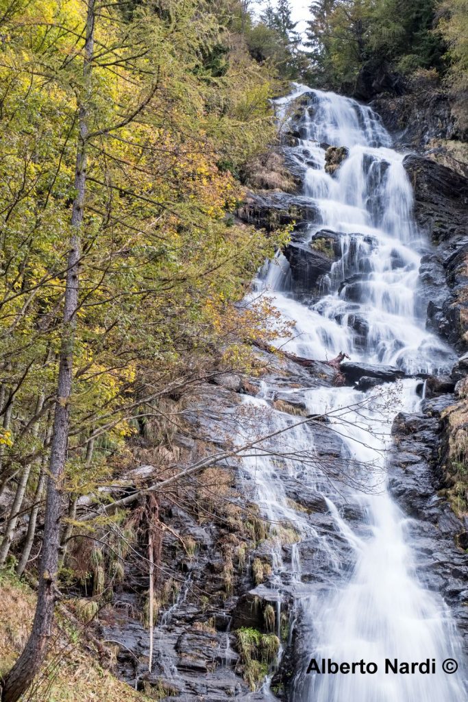 La cascata della Val Sambuzza. Foto Alberto Nardi