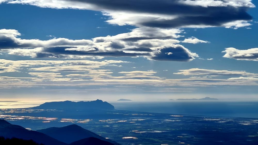 Il Circeo e le isole viste dal Monte Lupone , foto Stefano Ardito