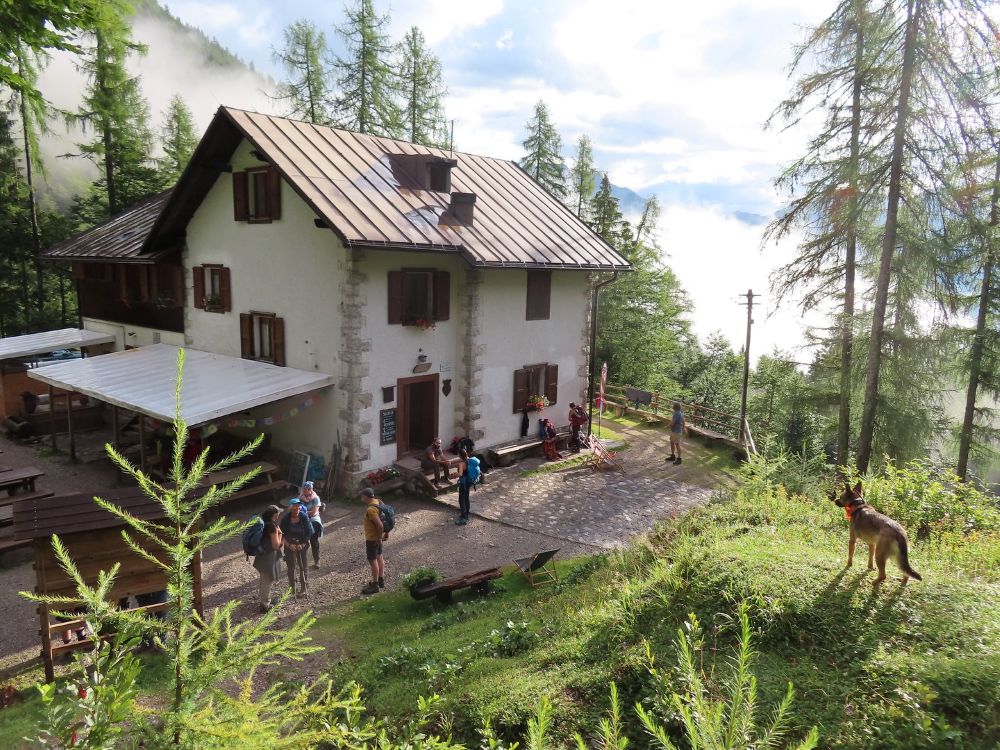 Il rifugio Giaf a Forni di Sopra (UD). FB Rifugio Giaf