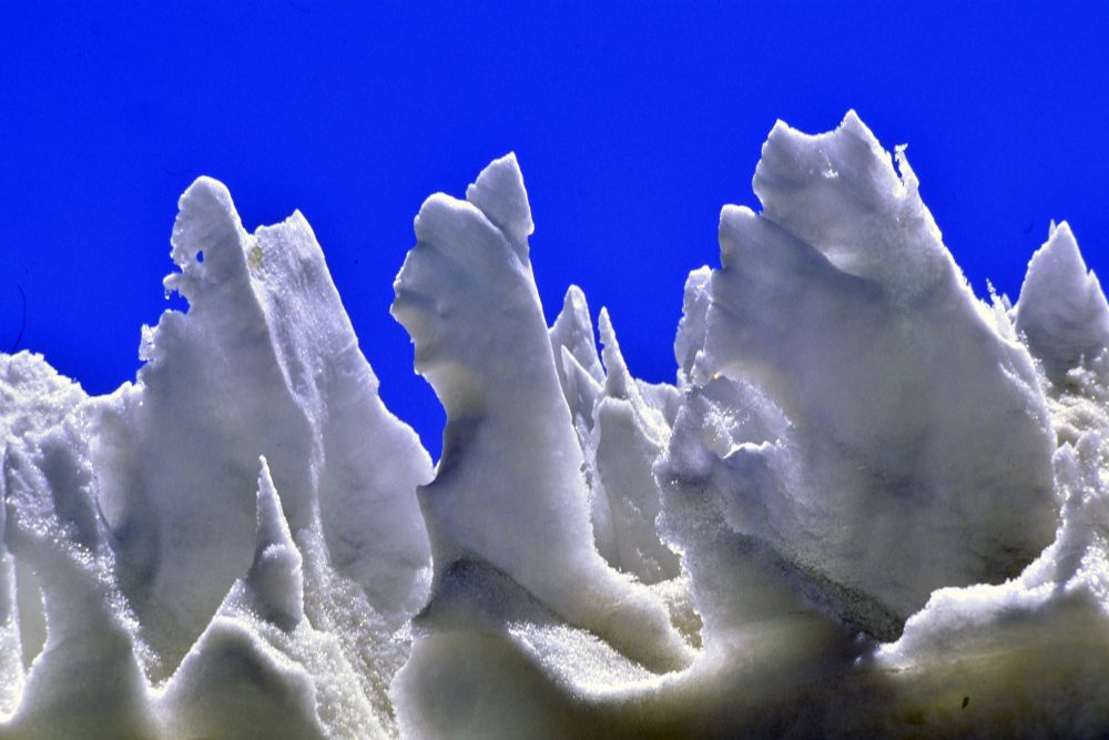 Penitentes di ghiaccio sull