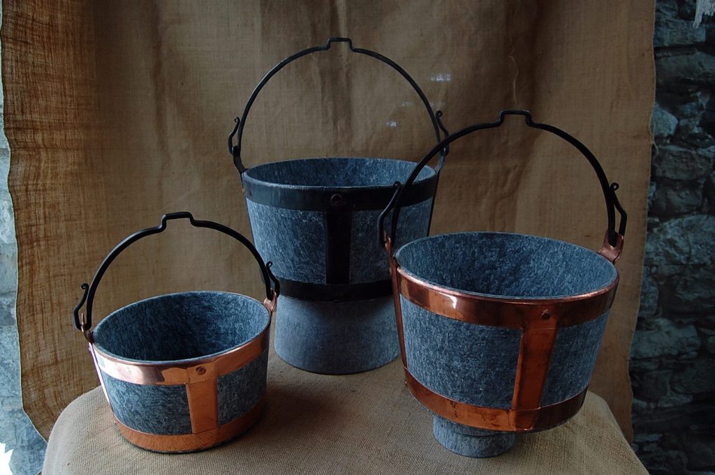 I lavec realizzati con la pietra ollare. FB Pietra Ollare