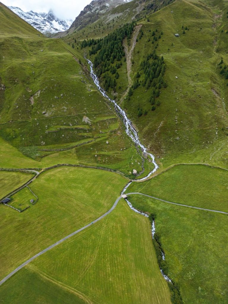 I pascoli della Vallelunga. Foto Bruno Zanzottera