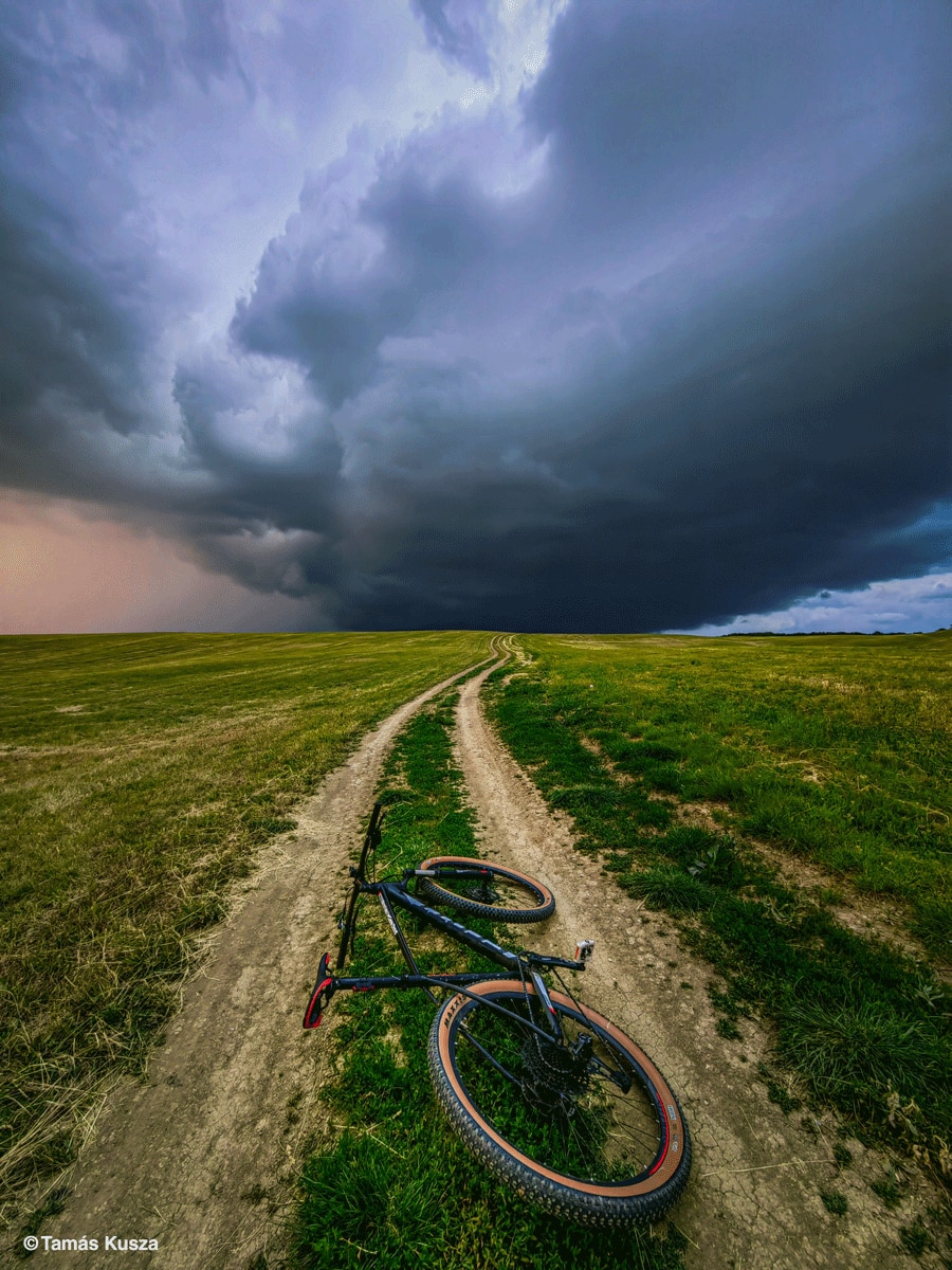Path to the heart of the storm @ Tamás Kusza - Weather Photographer of the Year
