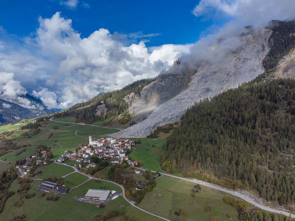 Brienz, nei Grigioni, minacciato da un'altra frana dopo quella del 2023