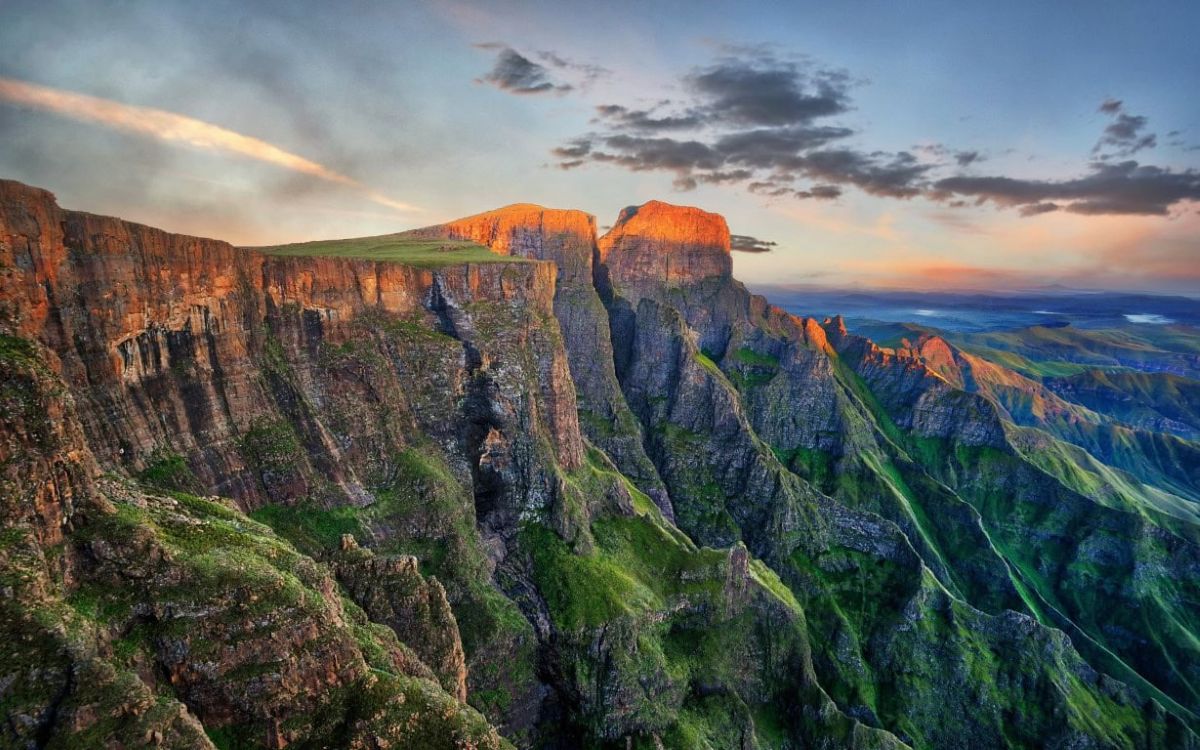 I colori delle montagne del Drakensberg @South African Tourism