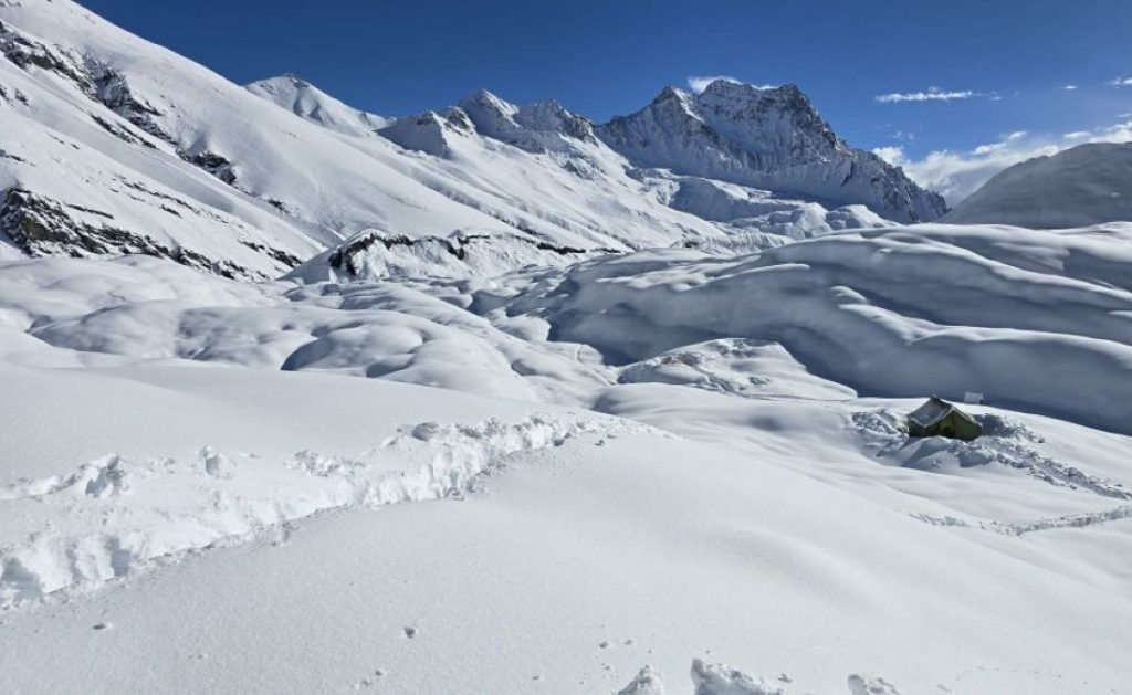 Il Panbari Himal, dopo la grande nevicata. Foto Valter Perlino