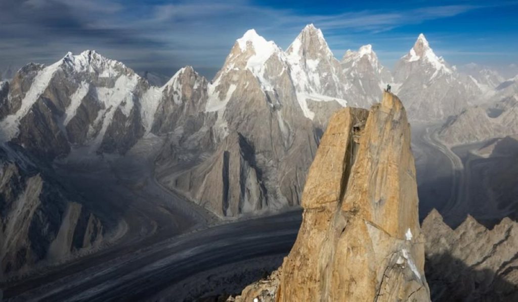 Sulla vetta di Eye Ri @thomas_huberbuam