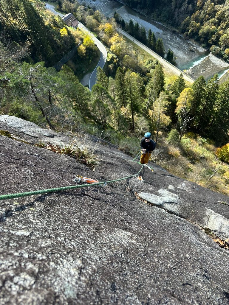 In Val Vanoi, dove le pareti cambiano radicalmente pelle, forma e natura (foto V. Scarpa)