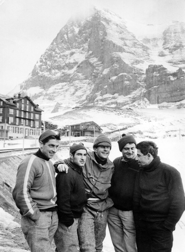Marcello Bonafede e Natalino Menegus con Ignazio Piussi e Roberto Sorgato ai piedi dell