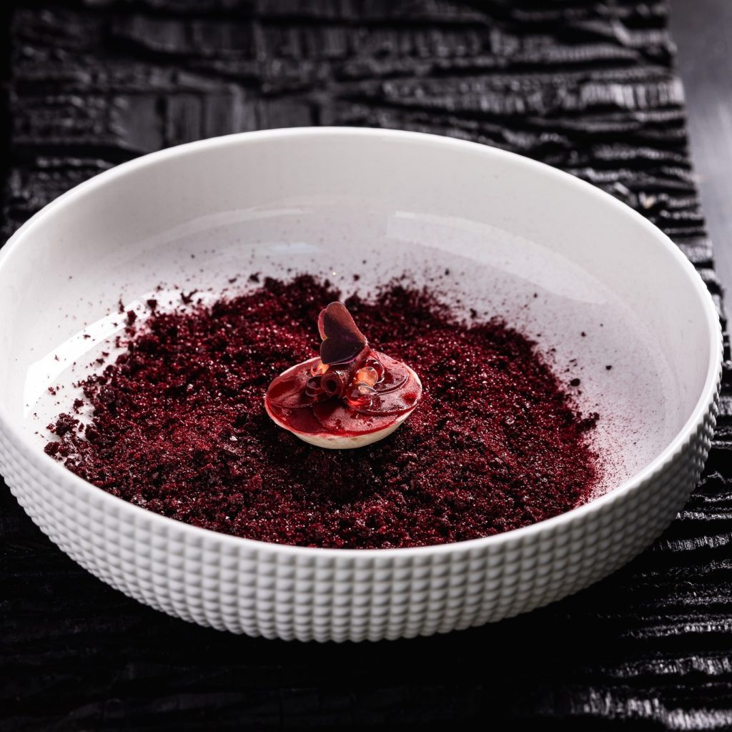 Quellenhof Gourmetsrtube 1897, Barbabietola, Foie Gras, Aceto di prugne