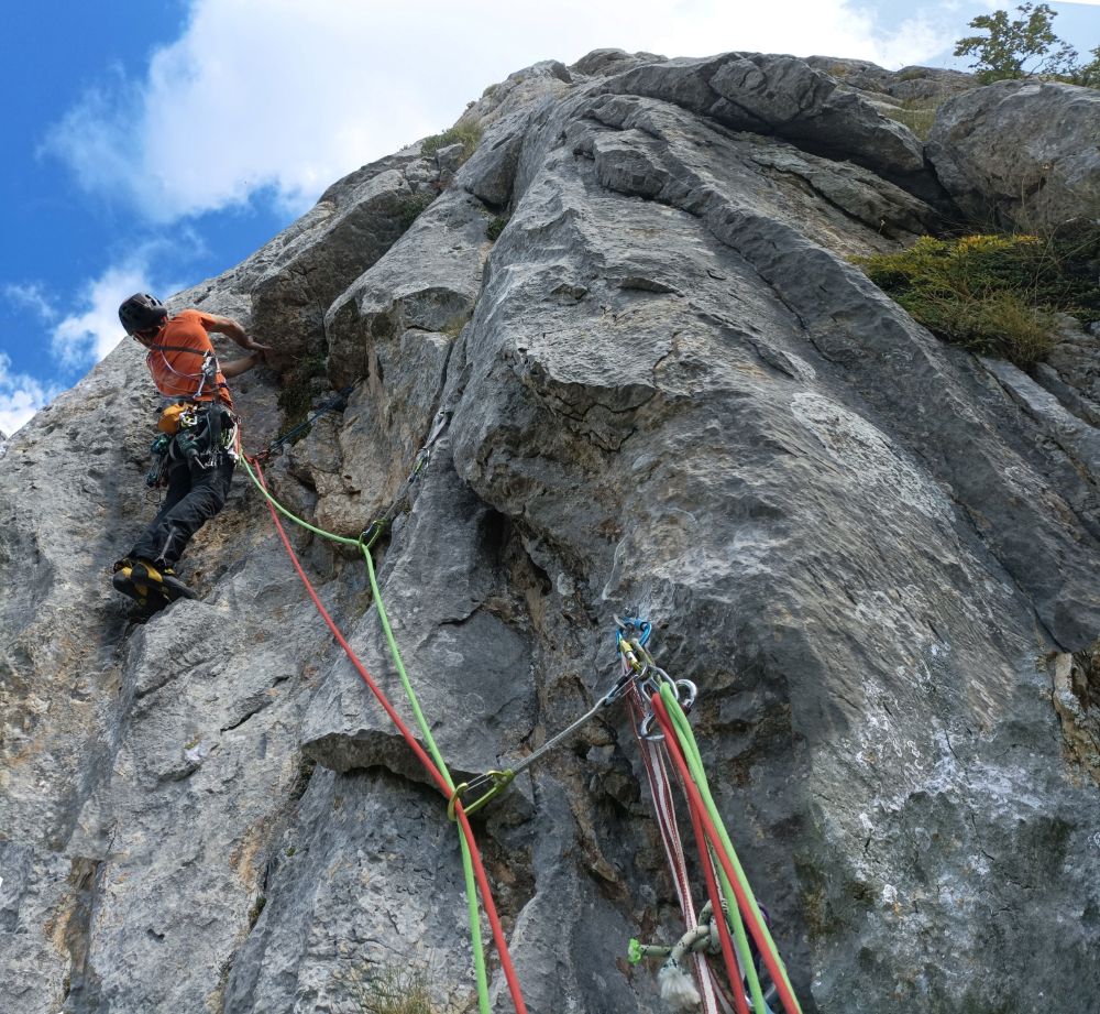 G. Nervegna su Profumo di Rocca, Monte La Rocca, Monti Pizi