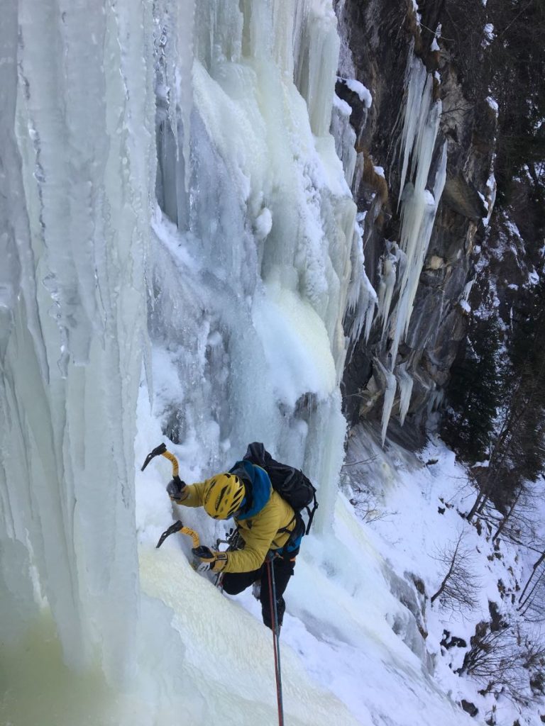 Difficile non riconoscere la bellezza di questa passione per la scalata effimera (foto M. Comi)