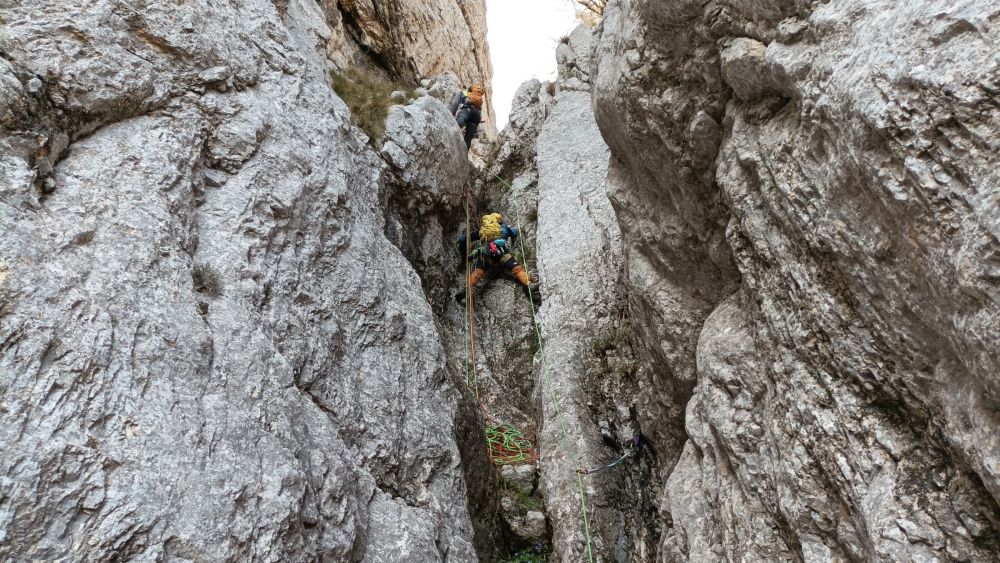 Un camino di V sulla parete Sud del Muro Lungo