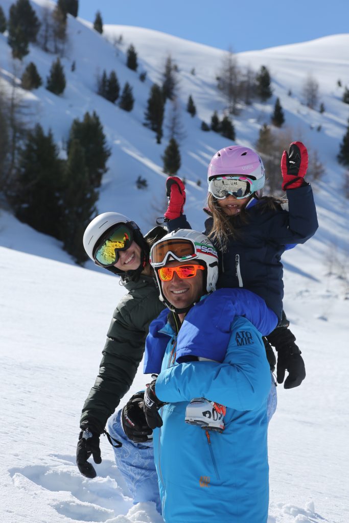 Famiglia sulle piste di Pila | @ Mauro Paillex