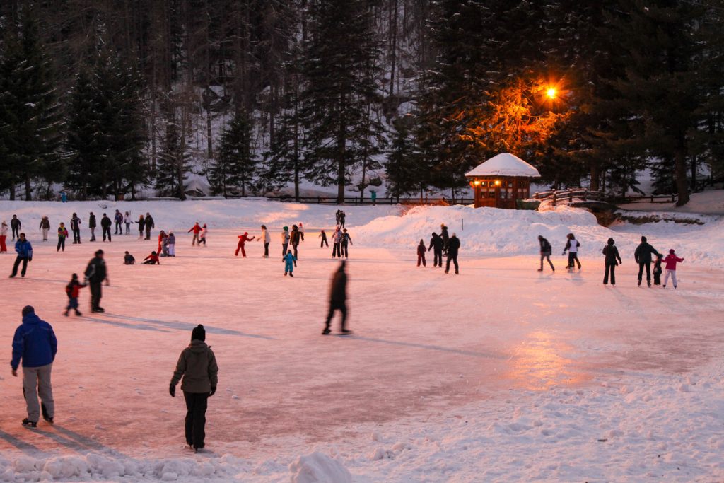 Gressoney-Saint-Jean: Pattinaggio sul lago Gover | @ foto archivio Regione autonoma Valle d