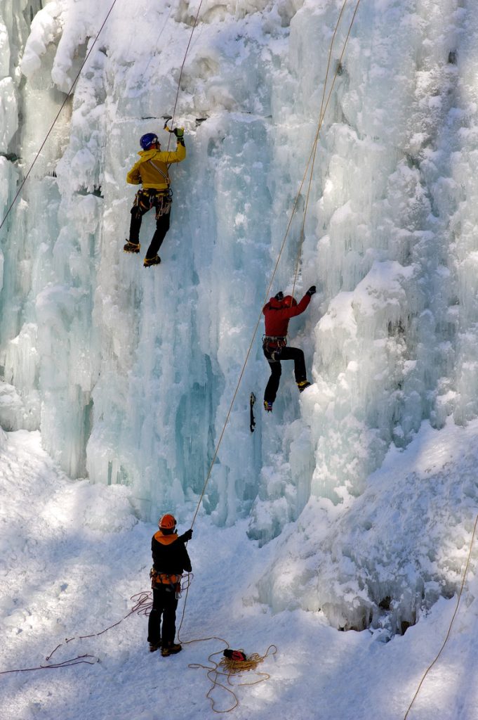 Cogne: arrampicata su cascata ghiaccio | © Paolo Rey