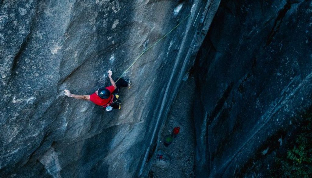 Jacopo Larcher su Bon Voyage. Foto Andrea Cossu - onsen_productions