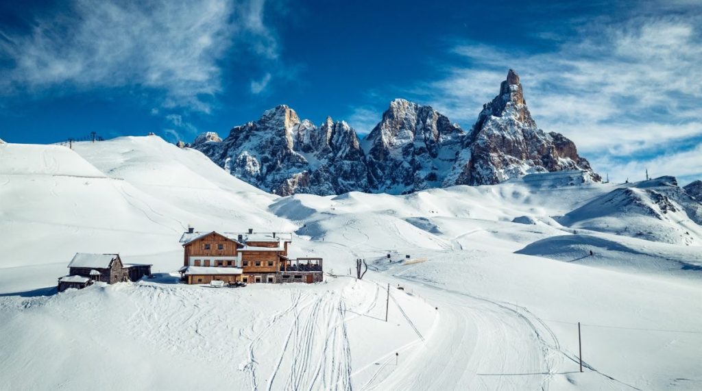 La Capanna Cervino, ai piedi delle Pale di San Martino
