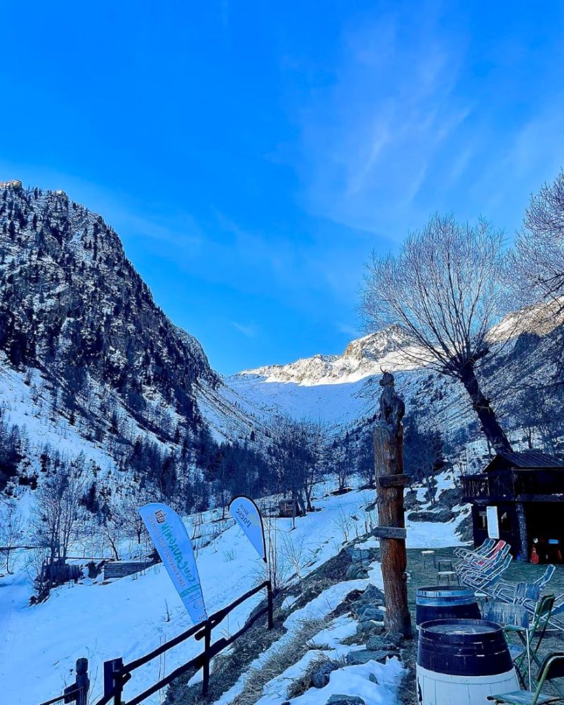 Dalla terrazza del Rifugio Dahu de Sabarnui, nel Cuneese. FB Rifugio Dahu de Sabarnui