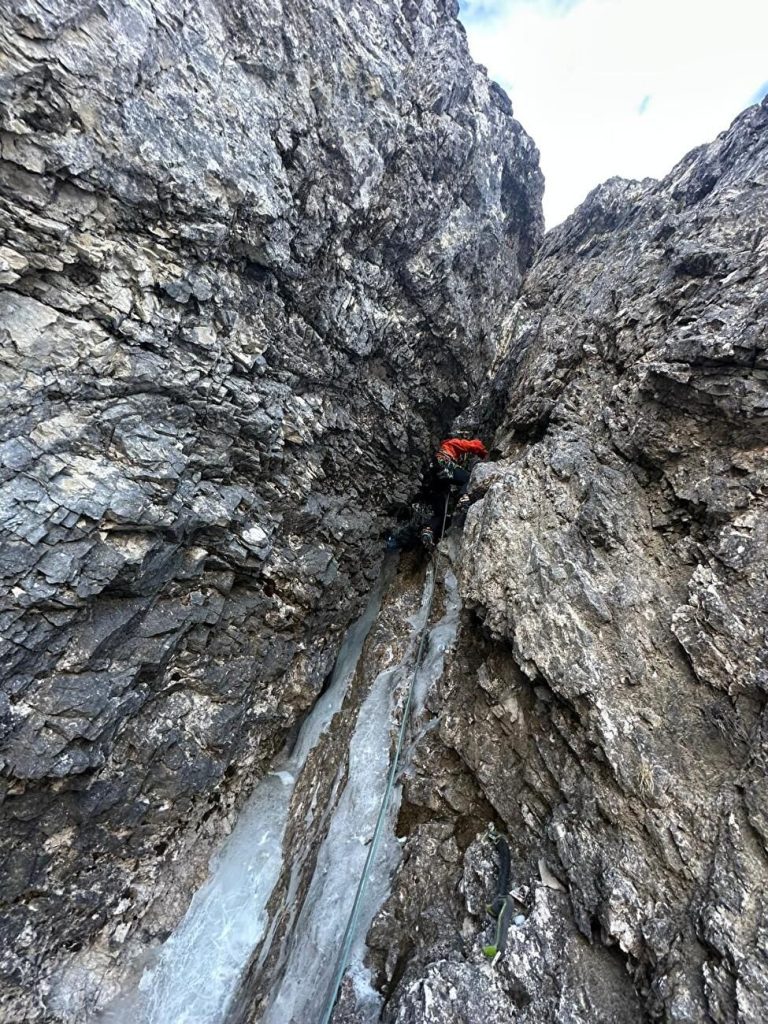 Su Out of the Dark @ simongietl_alpinist