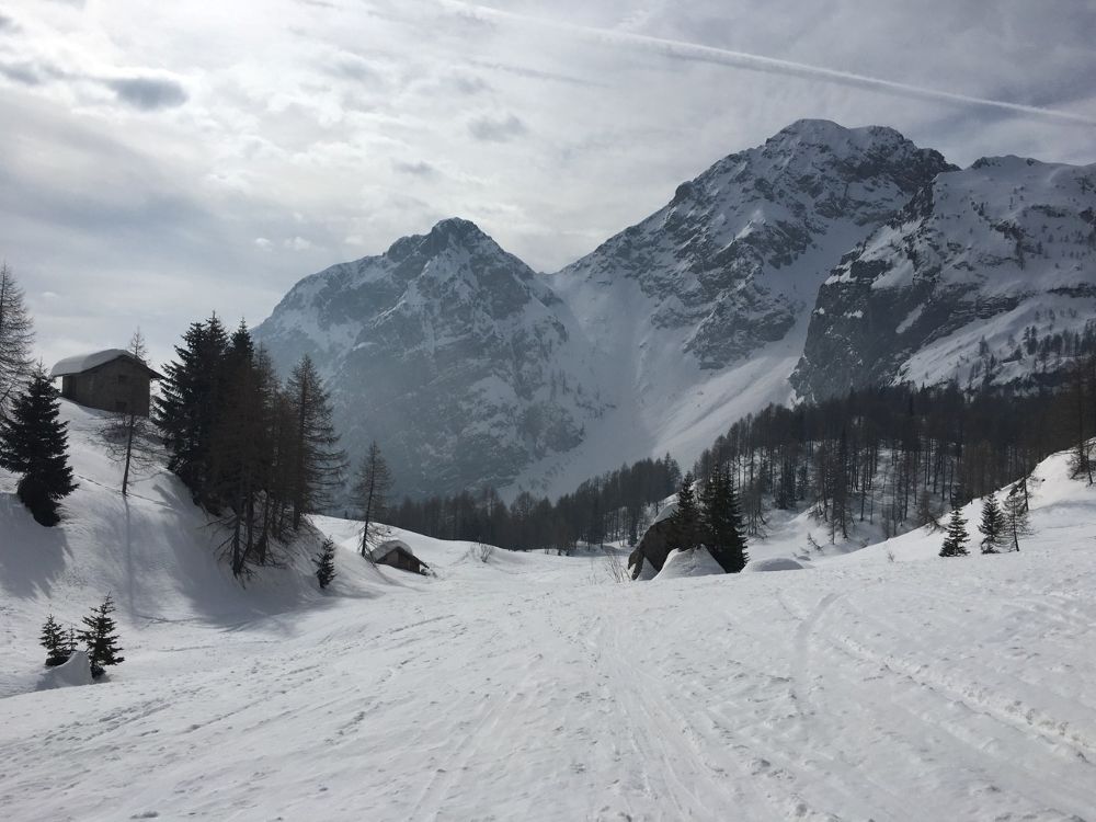 La discesa dalla Val dei Cavai, marzo 2021. Foto Monica Malfatti