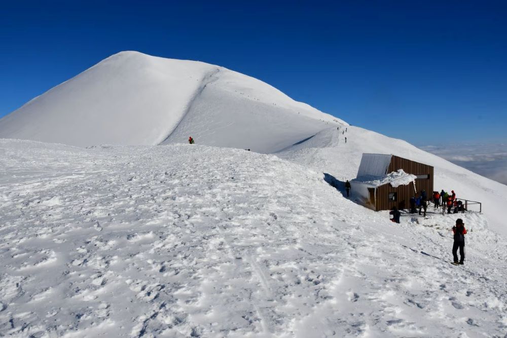 Il Monte Vettore e il rifugio Zilioli , foto Stefano Ardito