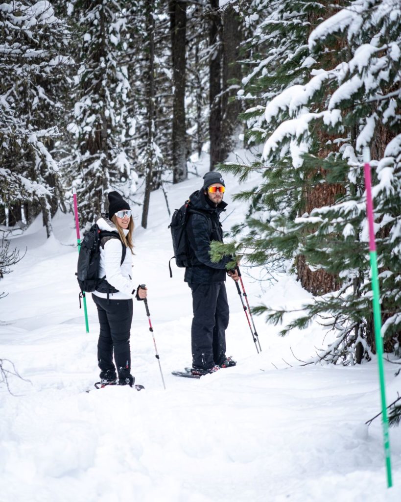 Le paline colorate che indicano i percorsi gestiti @livigno.eu