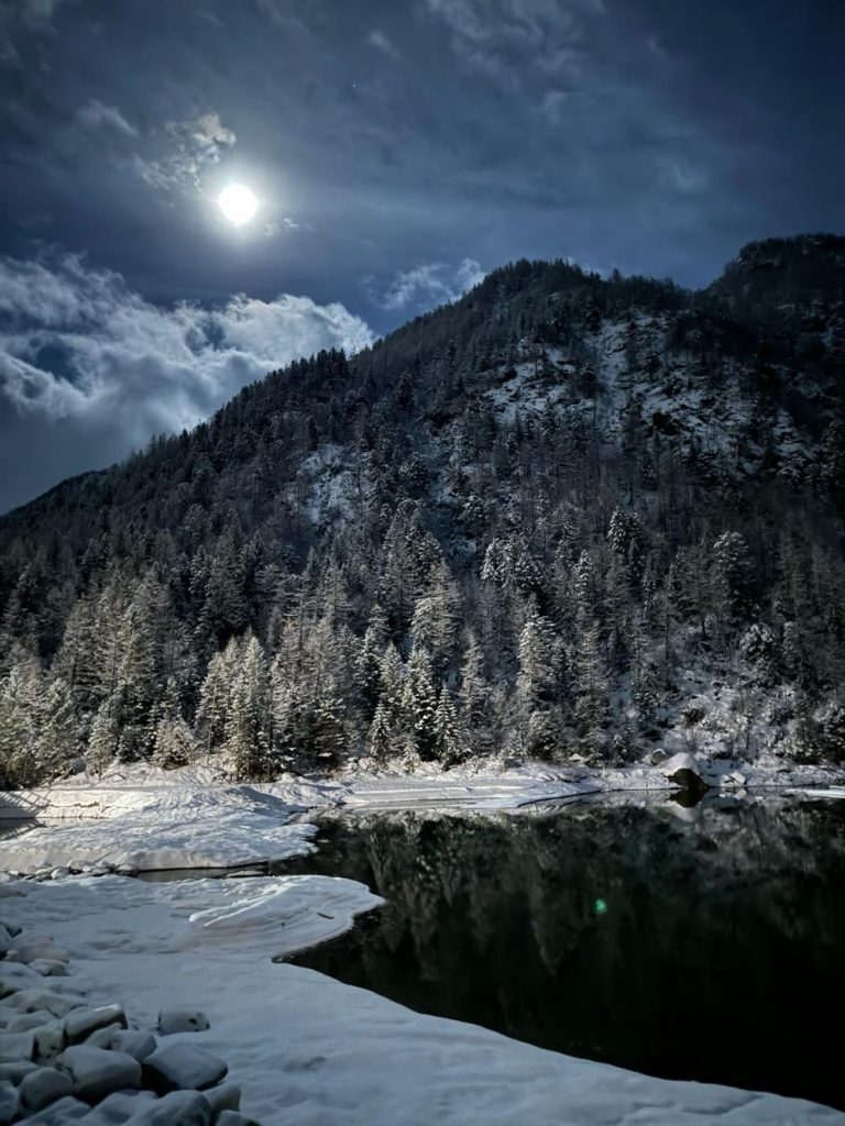 Uno scorcio del Lagoi delle Fate. Foto Maria Cristina Tomola