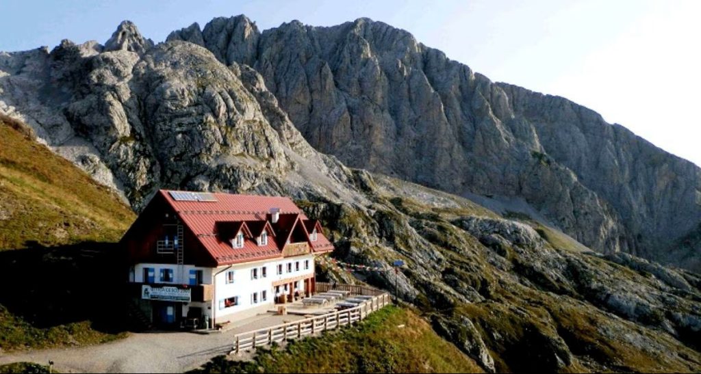 Il Rifugio Giovanni e Olinto Marinelli @ Società Alpina Friulana