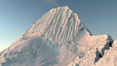 L'Alpamayo, la più conosciuta e affascinante montagna peruviana @ Wikipedia