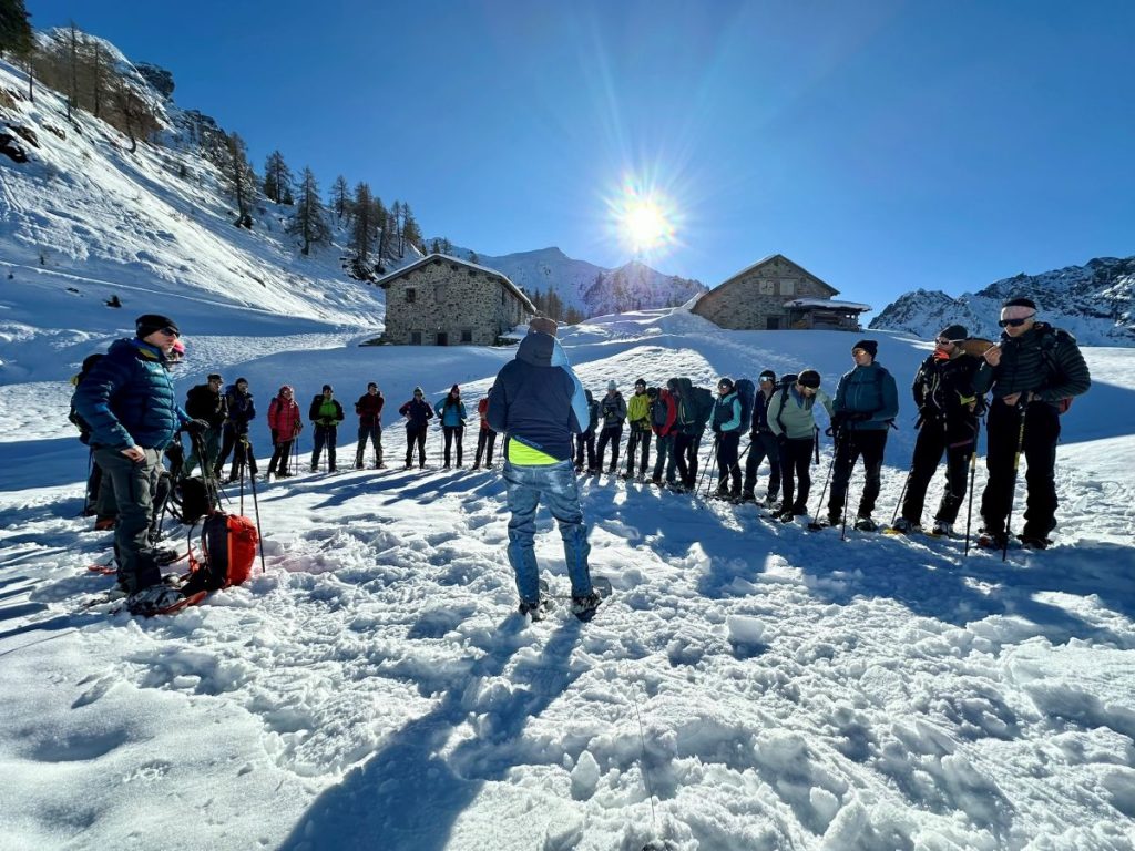 Durante il corso per accompagnatori di media montagna