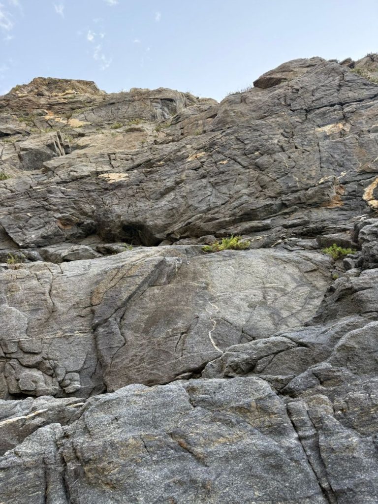 Il granito verticale di Cala Janculla