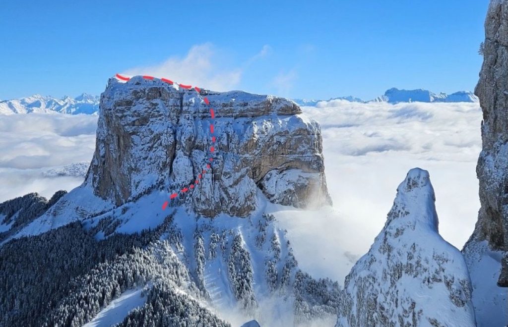 Il Mont Aiuguille e la linea seguita dai tra alpinisti francesi. IG vivianbruchez
