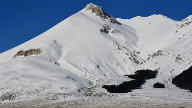 Il Monte Camicia da Campo Imperatore, foto Stefano Ardito