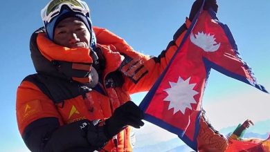 Kami Rita Sherpa sulla vetta dell'Everest dove è giunto per ben 31 volte