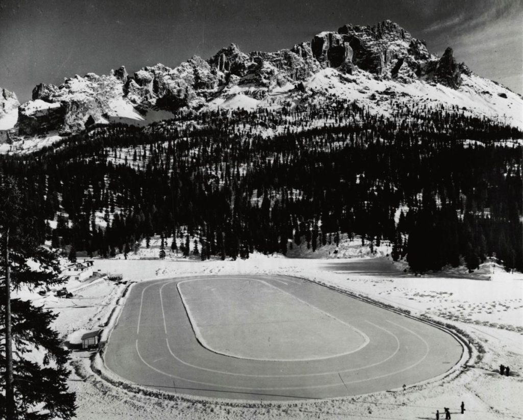 Lago di Misurina, la pista per le gare di pattinaggio delle Olimpiadi del 1956