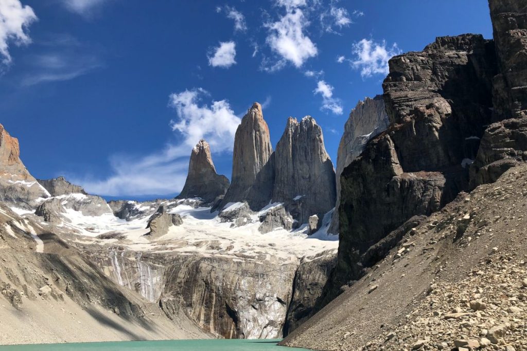 Le Torri del Paine. @ Unsplash -Joanna Kozik