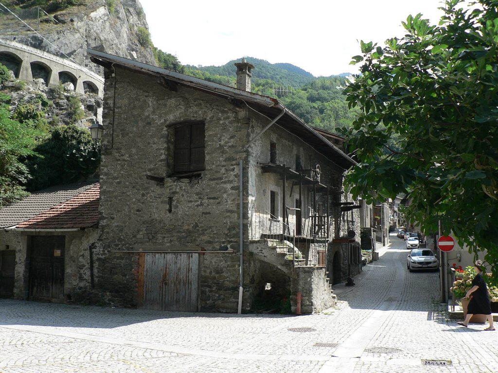 Montjovet (AO) - Foto Patafisik - Wikimedia Commons, CC BY-SA 4.0