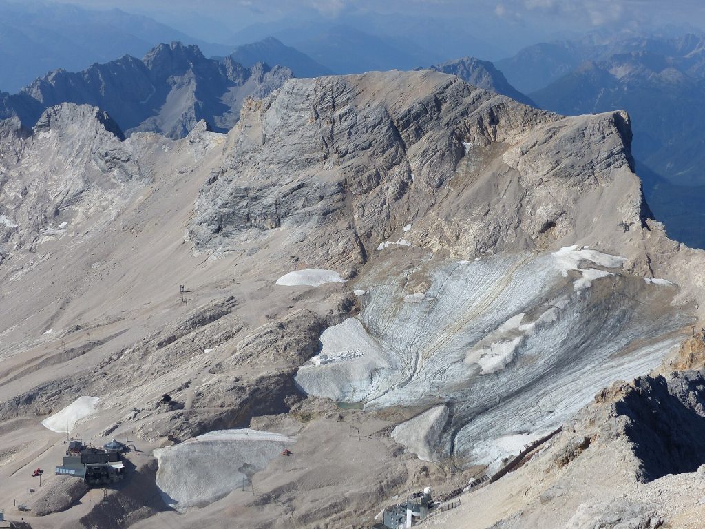 Porzione settentrionale del ghiacciaio Schneeferner - Foto Whgler - Wikimedia Commons, CC BY-SA 4.0
